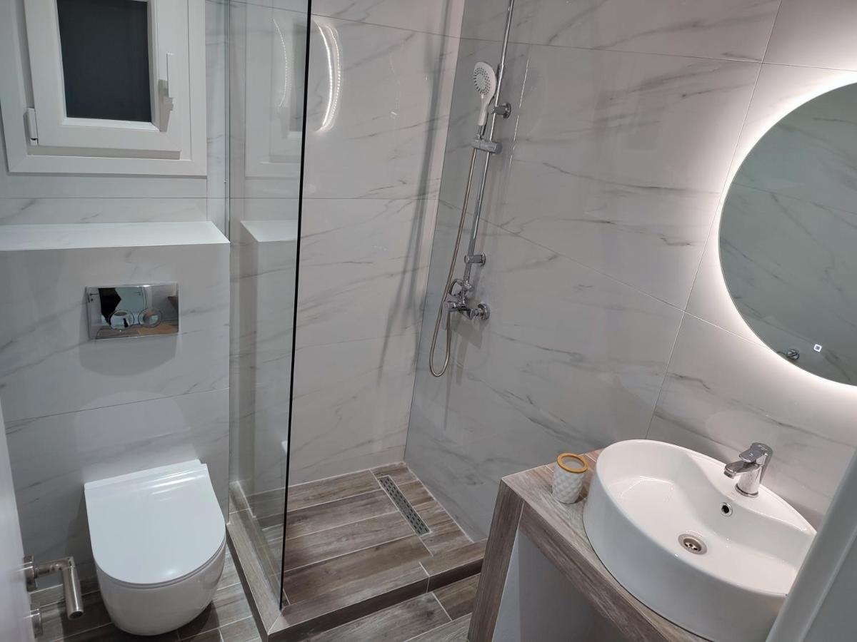 Alexander Luxury Apartments & Studios Метаморфоси Екстериор снимка