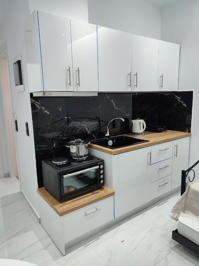 Alexander Luxury Apartments & Studios Метаморфоси Екстериор снимка