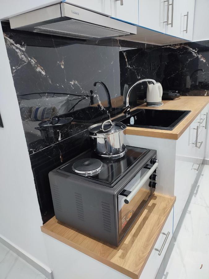 Alexander Luxury Apartments & Studios Метаморфоси Екстериор снимка