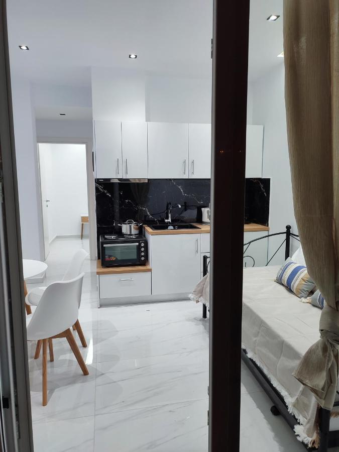 Alexander Luxury Apartments & Studios Метаморфоси Екстериор снимка