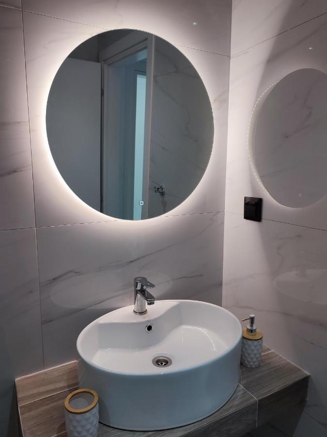 Alexander Luxury Apartments & Studios Метаморфоси Екстериор снимка