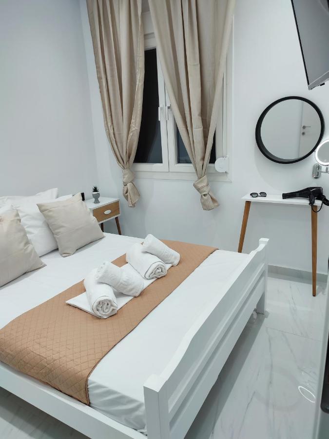 Alexander Luxury Apartments & Studios Метаморфоси Екстериор снимка